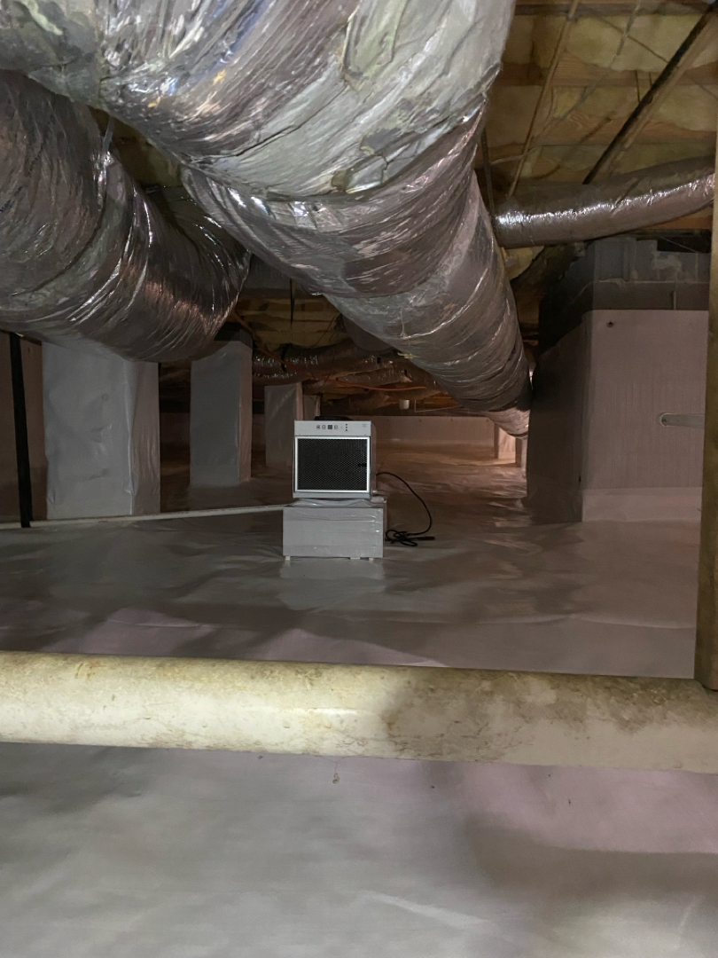 Crawlspace Encapsulation Installation